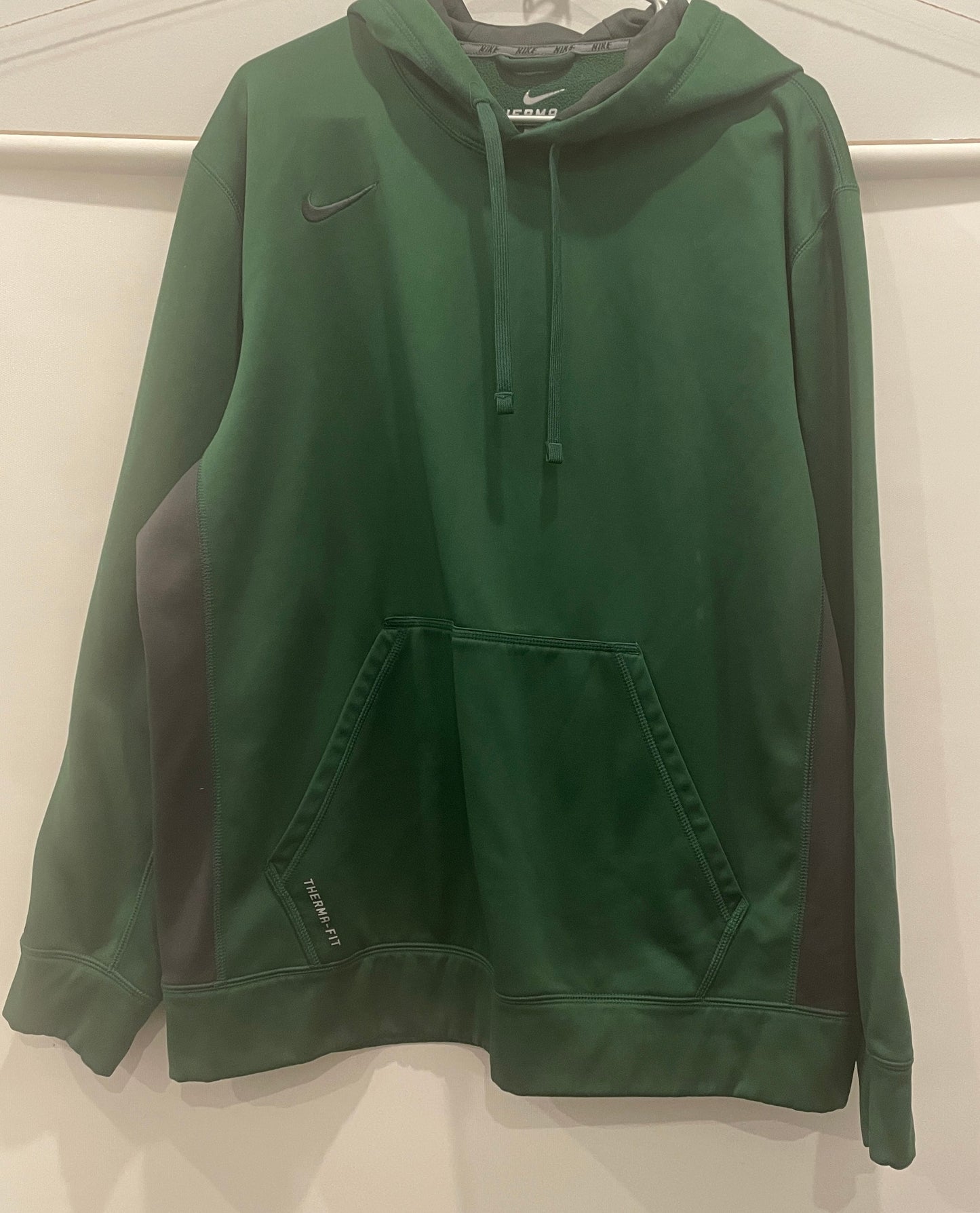 Nike Therma-fit Men's Green Hoodie