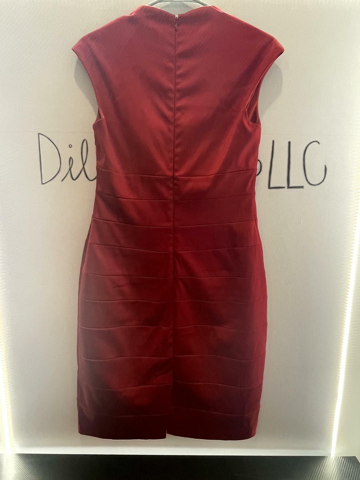 Melrose Dress Womens sz 10 Red Cap Sleeve Satin Sheath Knee Length Cocktail Chic - Very Good