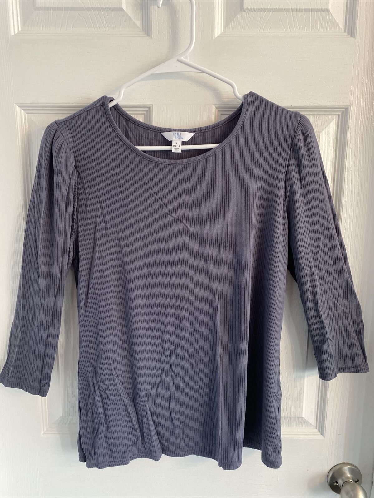 Women's Time and Tru Gray Long Sleeve Top - Size L - Soft and Comfortable